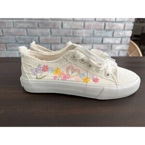 Blowfish Malibu Kid's Size 2 Sneakers Floral Embroidered Frayed Edge Lace Up